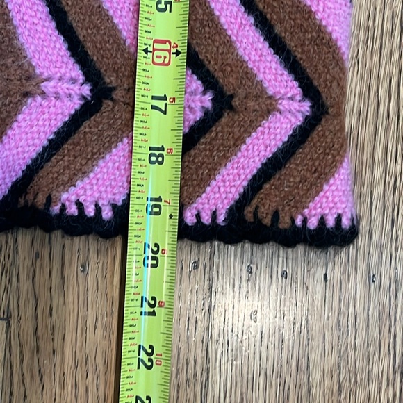 TACH Sweater - Picture 5 of 7